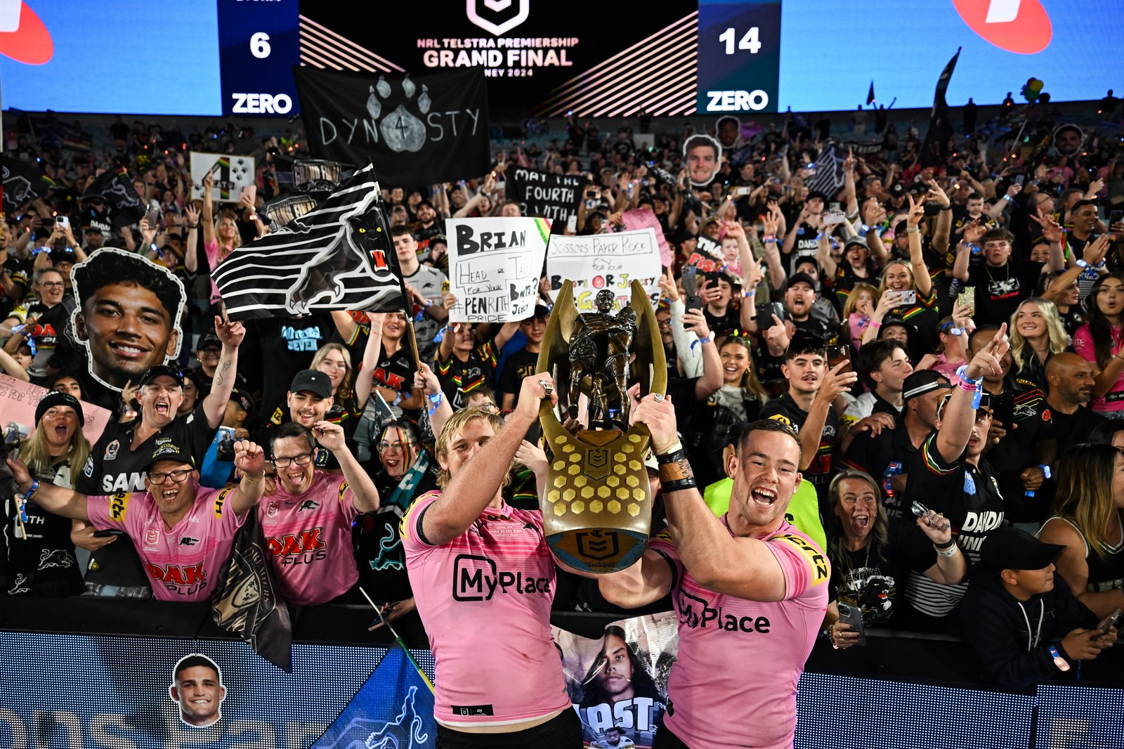 Panthers celebrating the 2024 NRL Grand Final win